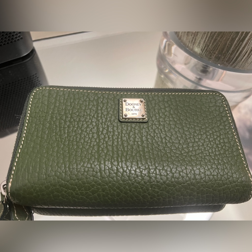 Dooney And Bourke Pebble Grain Double Zip Wallet